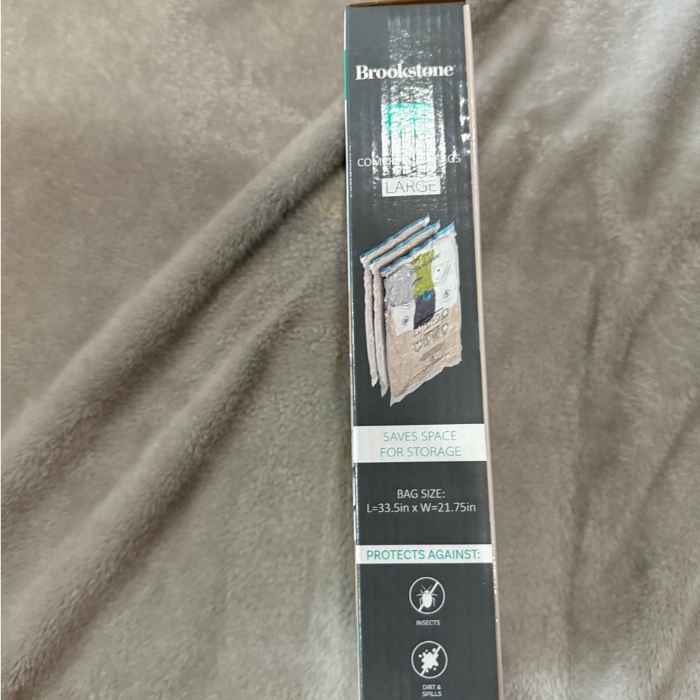 Brookstone Large Vacuum Compression Bags Set - Multi-Color - Picture 3 of 7
